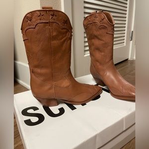 Schutz boots size 5